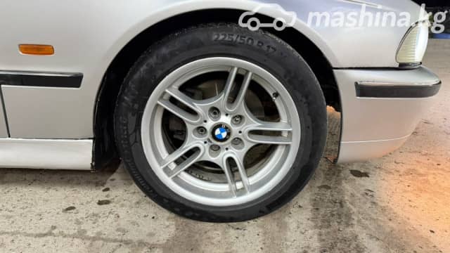 BMW 5 серии IV (E39) Рестайлинг 520i 2.2 MT