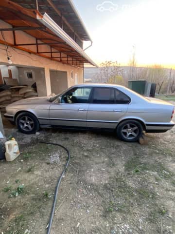 BMW 5 серии III (E34) 525i 2.5 MT