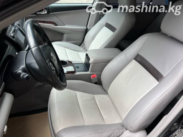 Toyota Camry VII (XV50) 2.5 AT