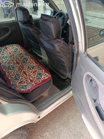Daewoo Nexia I 1.5 MT