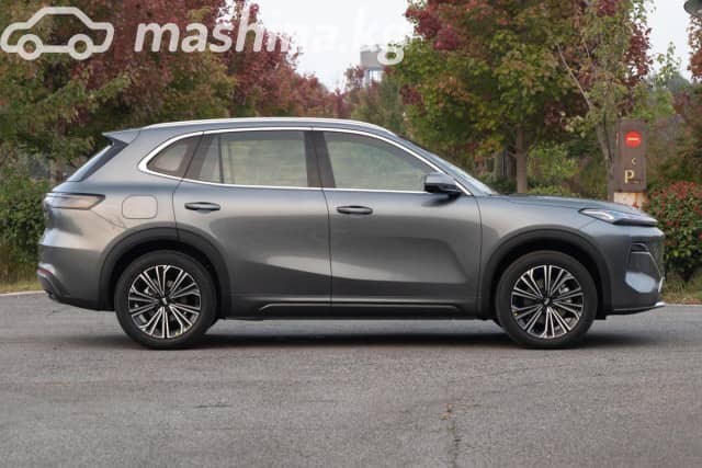 Geely Galaxy Starship 7 19.09 kWh 1.5hyb AT