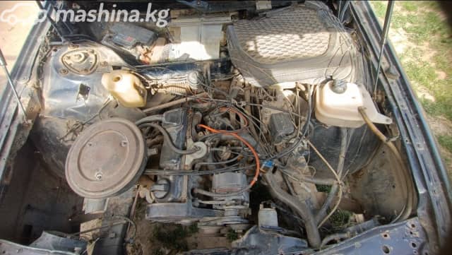 Audi 100 III (C3) 1.8 MT