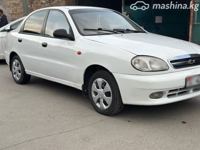 Chevrolet Lanos I 1.5 MT
