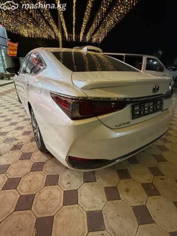Lexus ES VII 300h 2.5hyb CVT
