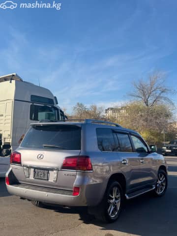 Lexus LX III 570 5.7 AT 4WD