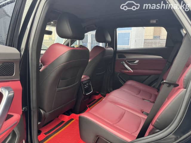 Jetour X70 PLUS 1.5 AMT