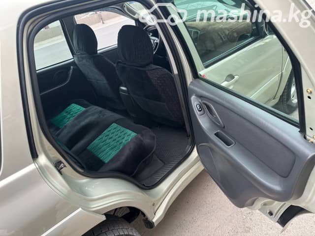 Mazda Tribute I 2.3 MT 4WD