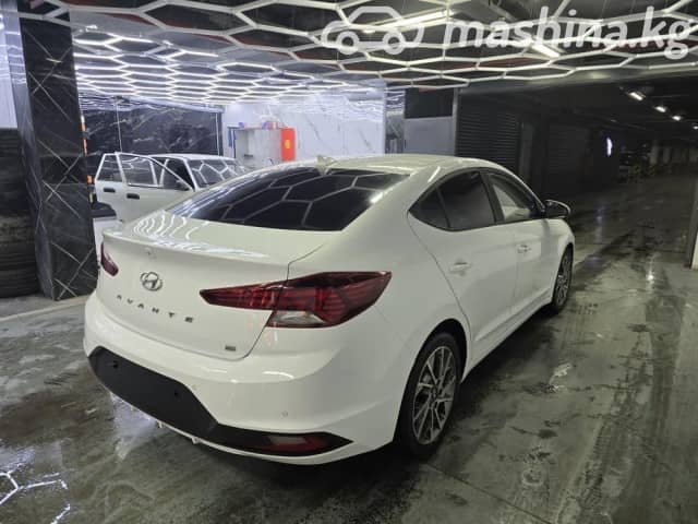 Hyundai Avante VI Рестайлинг 1.6 CVT