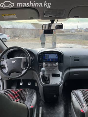 Hyundai Starex (H-1) II 2.5d MT