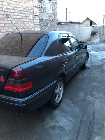 Mercedes-Benz C-Класс I (W202) 180 1.8 MT