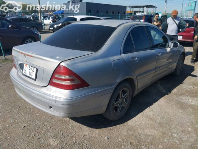 Mercedes-Benz C-Класс II (W203) 200 2.0 AT