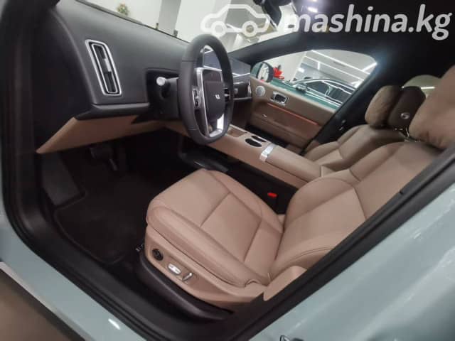 LiXiang L6 1.5hyb AT 4WD