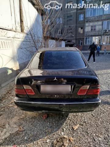 Mercedes-Benz E-Класс II (W210, S210) Рестайлинг 240 2.6 MT