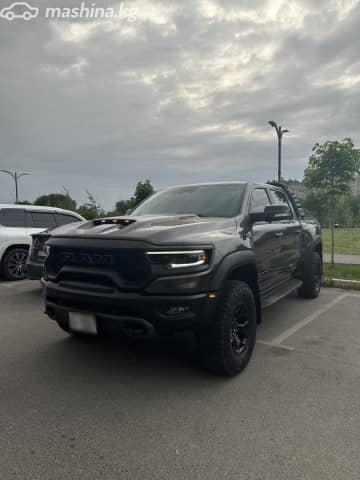 RAM 1500 V Mammoth 1000 6.2 AT 4WD