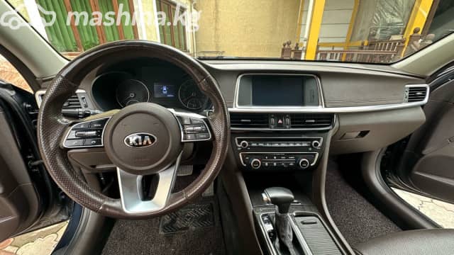Kia K5 II 2.0 AT