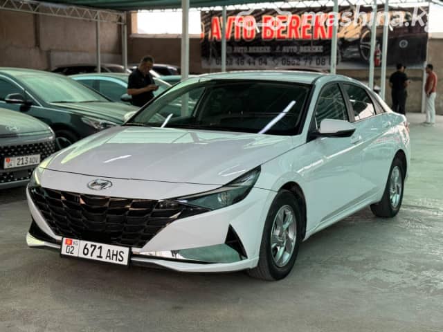 Hyundai Avante VII 1.6 AT