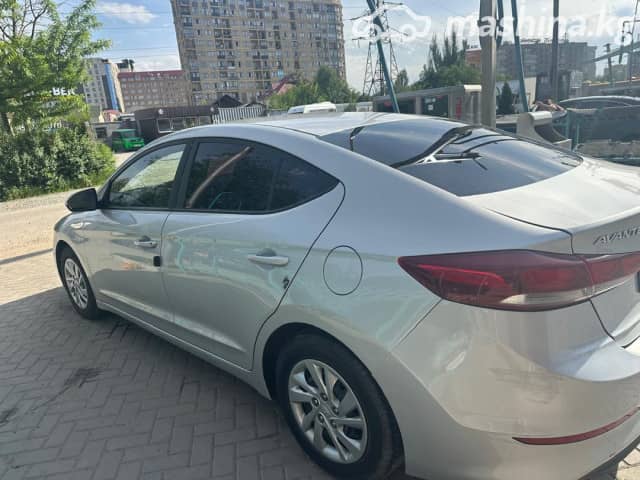 Hyundai Avante VI 1.6d AMT