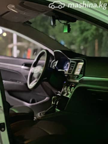 Hyundai Avante VI Рестайлинг 1.6 CVT