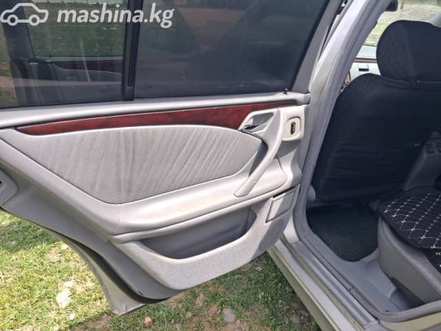 Mercedes-Benz E-Класс II (W210, S210) Рестайлинг 320 3.2 AT