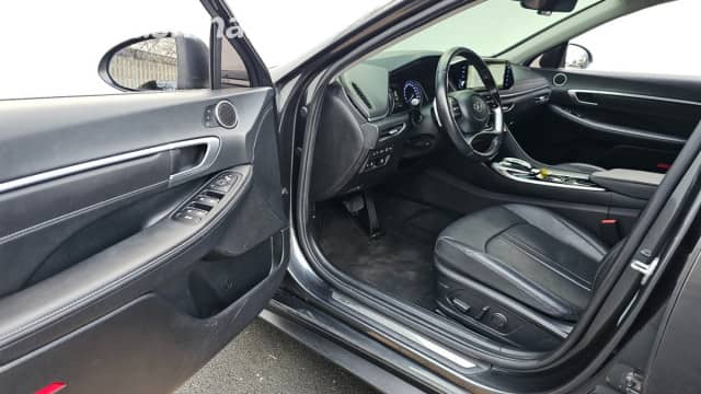 Hyundai Sonata VIII (DN8) 2.0hyb AT