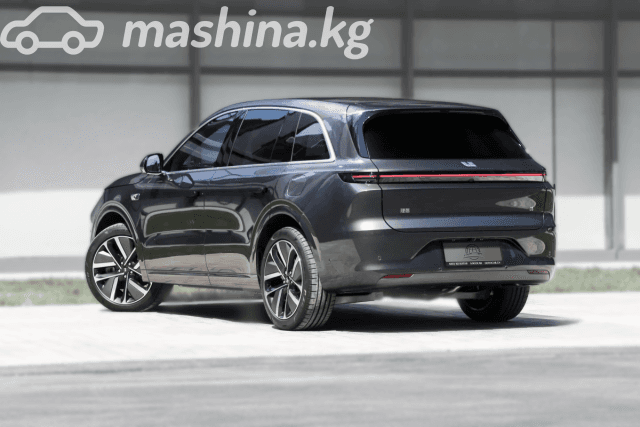LiXiang L6 1.5hyb AT 4WD