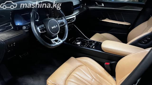 Kia K5 III 1.6 AT