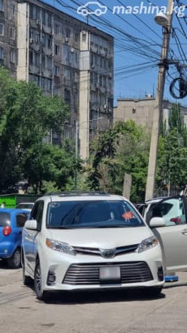 Toyota Sienna III Рестайлинг 2 3.5 AT