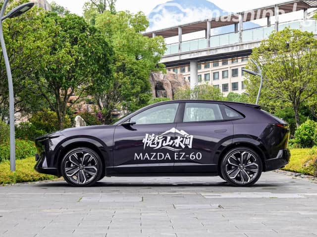 Mazda EZ-60 Electro AT