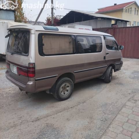 Toyota HiAce H100 3.0d AT 4WD