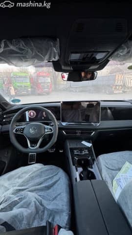 Volkswagen Tiguan III (China Market) 2.0 AMT 4WD