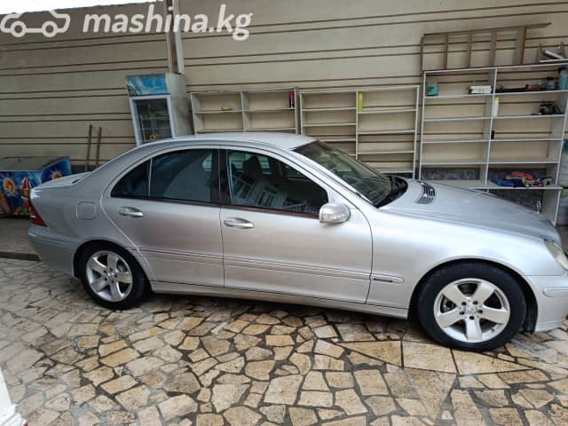 Mercedes-Benz C-Класс II (W203) 180 1.8 MT
