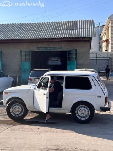 ВАЗ (Lada) 2121 (4x4) I Рестайлинг 1.7 MT 4WD