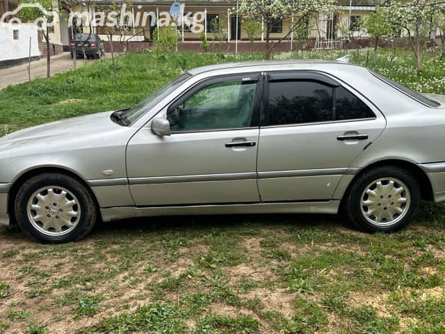 Mercedes-Benz C-Класс I (W202) Рестайлинг 200 2.0 MT