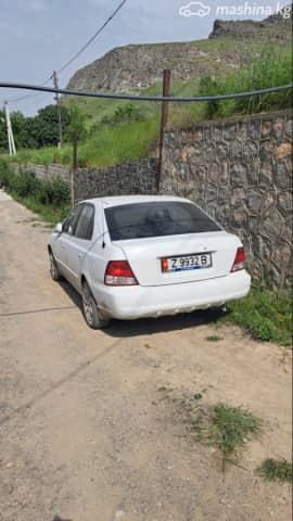 Hyundai Verna II 1.3 MT