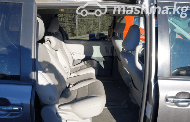 Toyota Sienna III Рестайлинг 2 3.5 AT