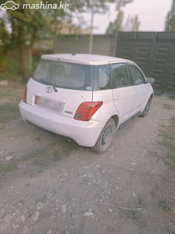 Toyota Ist I 1.3 AT