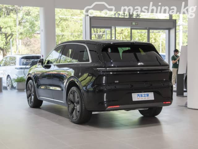 LiXiang L6 1.5hyb AT 4WD