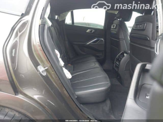 BMW X6 III (G06) M50i 4.4 AT 4WD