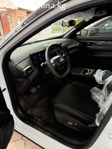 DongFeng Aeolus E70 43.2 kWh Electro AT