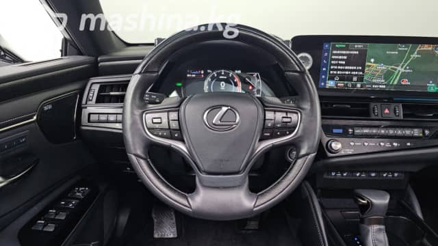 Lexus ES VII Рестайлинг 300h 2.5hyb CVT