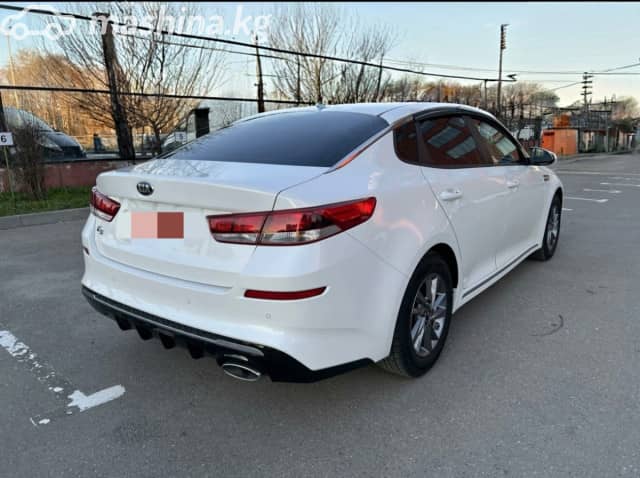 Kia K5 II 2.0 AT
