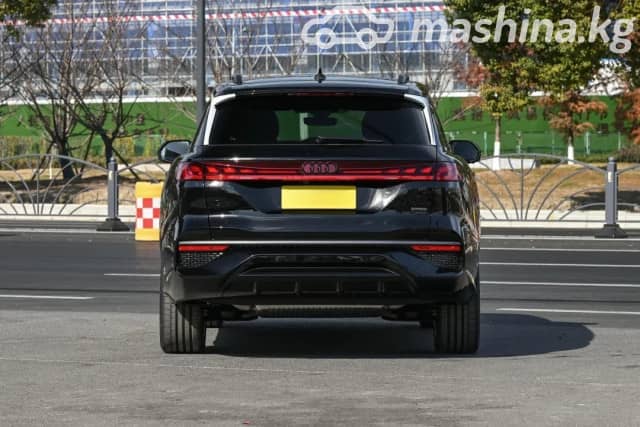 Audi Q6 45 TFSI 2.0 AMT 4WD