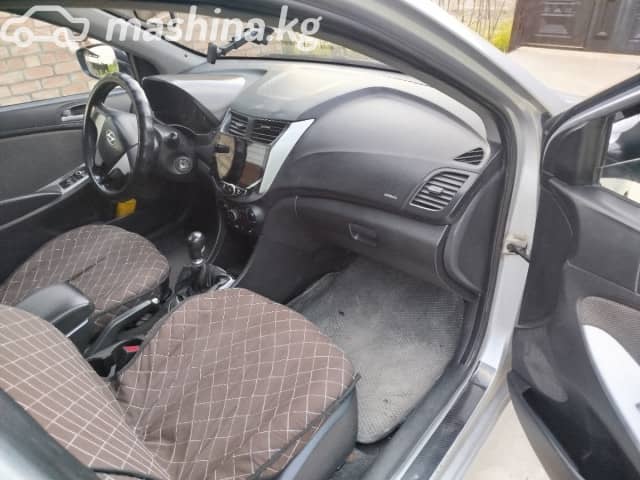 Hyundai Solaris I 1.4 MT