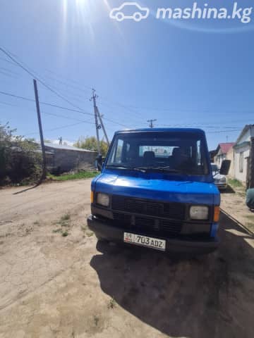 Mercedes-Benz Бортовой (4х2)