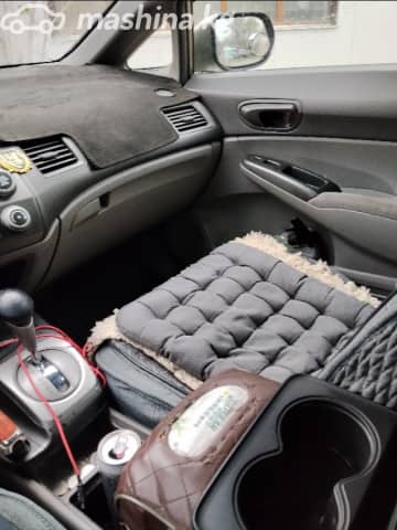 Honda Civic VIII 1.8 AT
