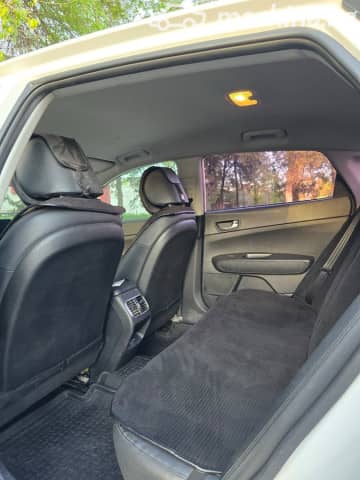 Kia K5 II 2.0 AT