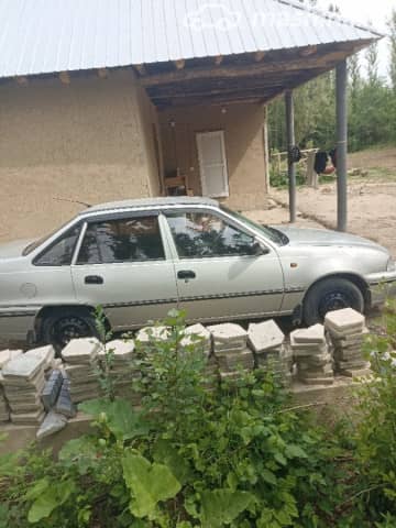 Daewoo Nexia I 1.5 MT