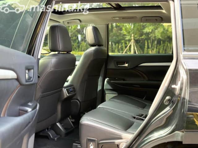 Toyota Highlander III (U50) Рестайлинг 2.0 AT 4WD