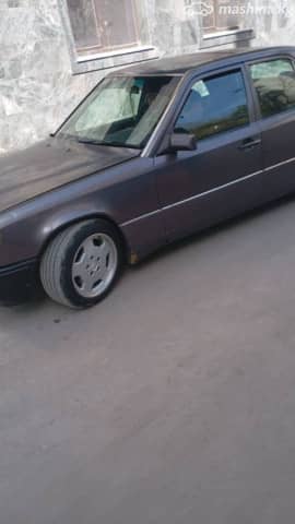Mercedes-Benz W124 300 3.0d AT