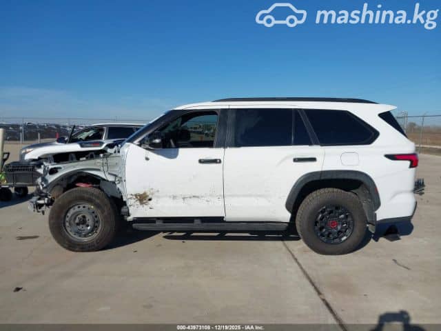 Toyota Sequoia III 3.5hyb AT 4WD